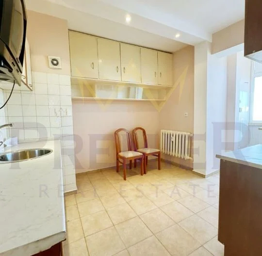 Тристаен апартамент в кв. Гео Милев -  - снимка 3 - Имоти Премиер