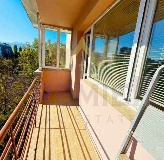 Тристаен апартамент в кв. Гео Милев -  - снимка 7 - Имоти Премиер