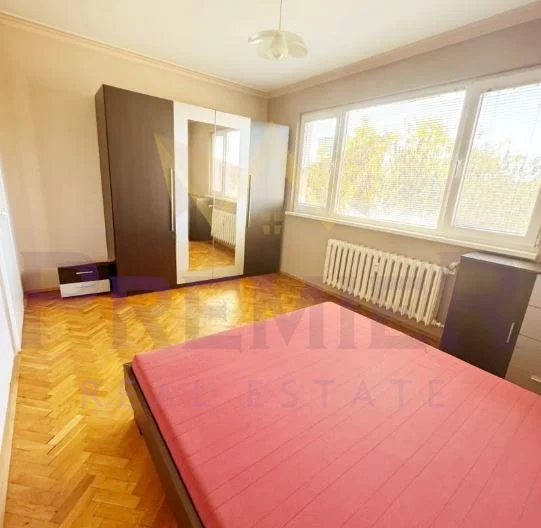 Тристаен апартамент в кв. Гео Милев -  - снимка 8 - Имоти Премиер