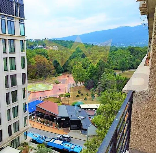 Тристаен апартамент в кв. Иван Вазов -  - снимка 1 - Имоти Премиер