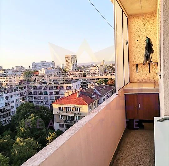 Тристаен апартамент в кв. Иван Вазов -  - снимка 10 - Имоти Премиер