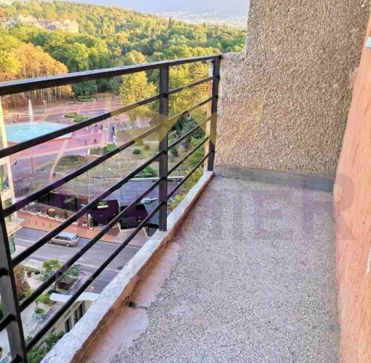 Тристаен апартамент в кв. Иван Вазов - - снимка 12 - Имоти Премиер