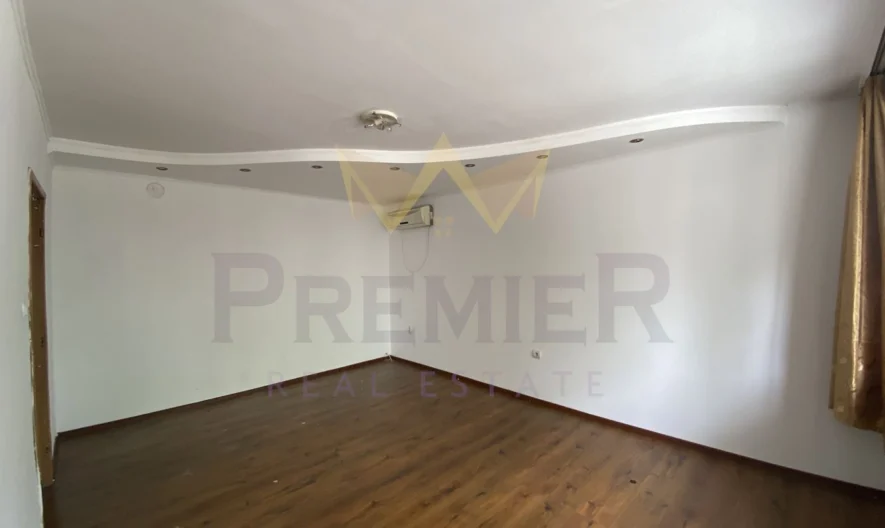 Тристаен апартамент в кв. Каменица -  - снимка 2 - Имоти Премиер