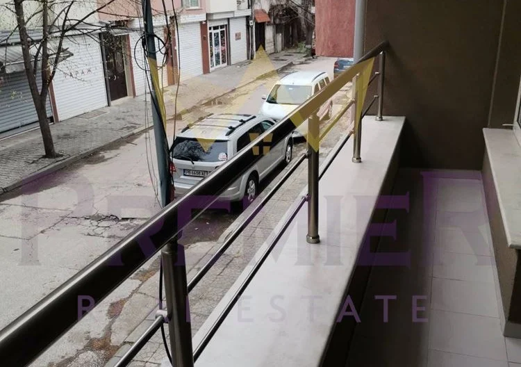 Тристаен апартамент в кв. Кършияка, гр. Пловдив - - снимка 11 - Имоти Премиер