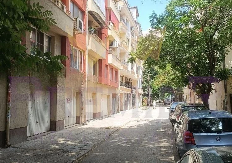 Тристаен апартамент в кв. Кършияка, гр. Пловдив -  - снимка 12 - Имоти Премиер