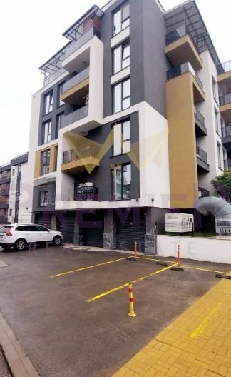 Тристаен апартамент в кв. Малинова Долина -  - снимка 1 - Имоти Премиер