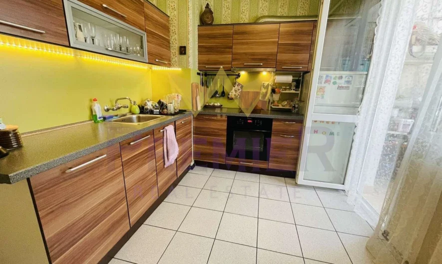 Тристаен апартамент в кв. Надежда -  - снимка 5 - Имоти Премиер