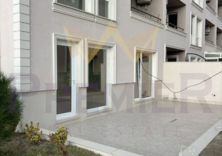 Тристаен апартамент  в кв. Остромила -  - снимка 3 - Имоти Премиер