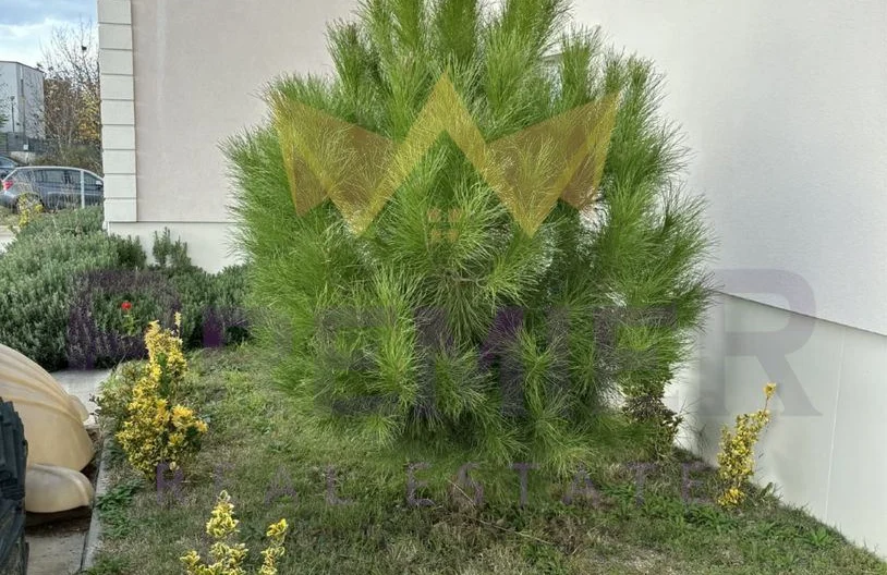 Тристаен апартамент  в кв. Остромила -  - снимка 5 - Имоти Премиер