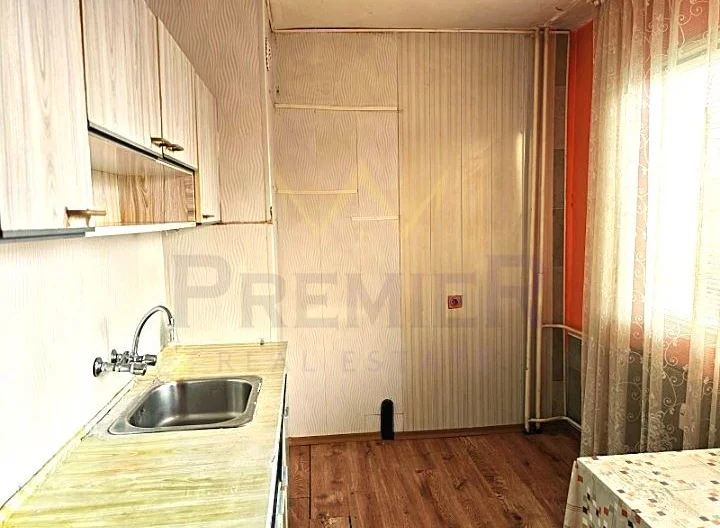 Тристаен апартамент в кв. Разсадника -  - снимка 2 - Имоти Премиер