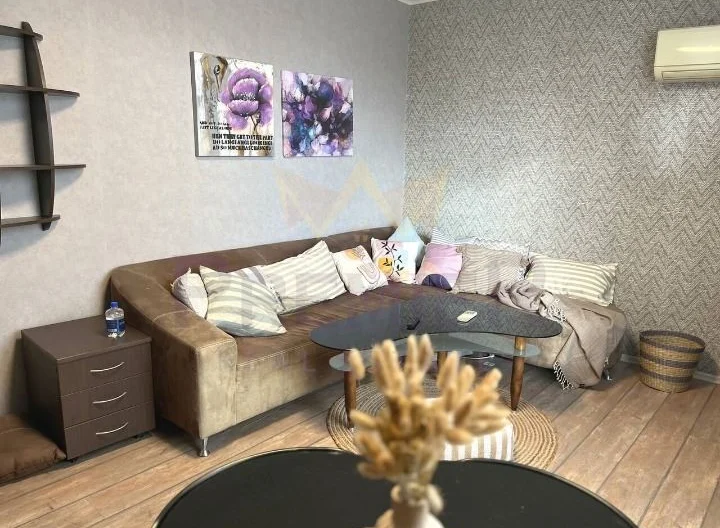 Тристаен апартамент в кв. Сухата Река -  - снимка 1 - Имоти Премиер