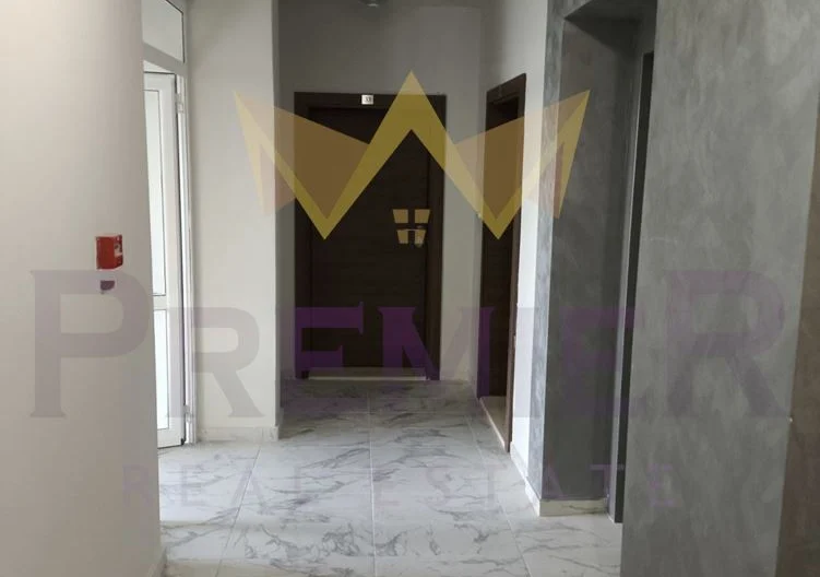 Тристаен апартамент в кв. Тракия -  - снимка 10 - Имоти Премиер