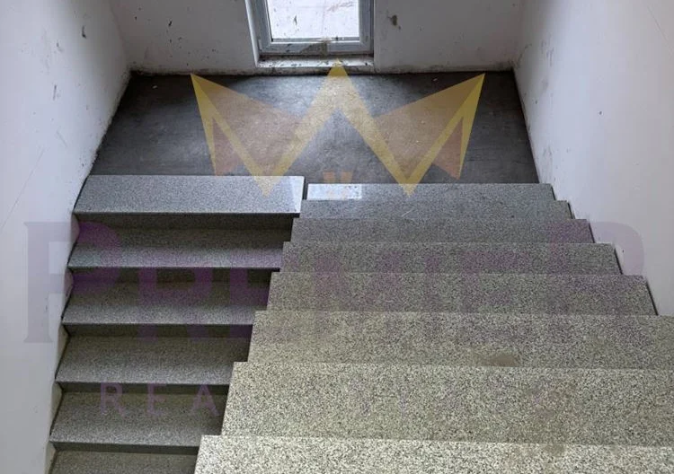 Тристаен апартамент в кв. Тракия -  - снимка 11 - Имоти Премиер