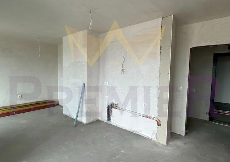 Тристаен апартамент в кв. Тракия -  - снимка 12 - Имоти Премиер