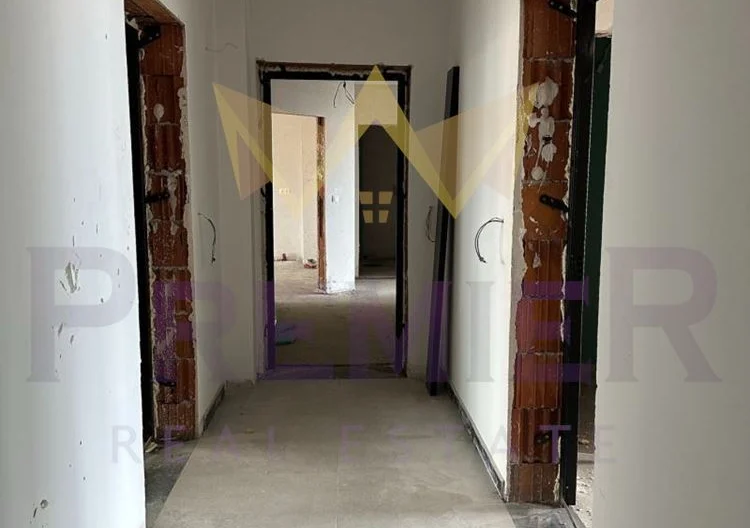 Тристаен апартамент в кв. Тракия -  - снимка 13 - Имоти Премиер