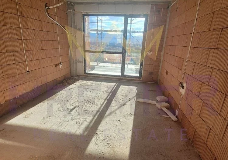 Тристаен апартамент в кв. Тракия, гр. Пловдив - - снимка 2 - Имоти Премиер