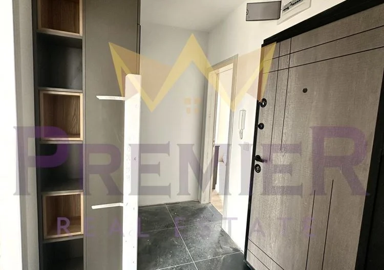 Тристаен апартамент в кв. Възраждане 3 - - снимка 8 - Имоти Премиер