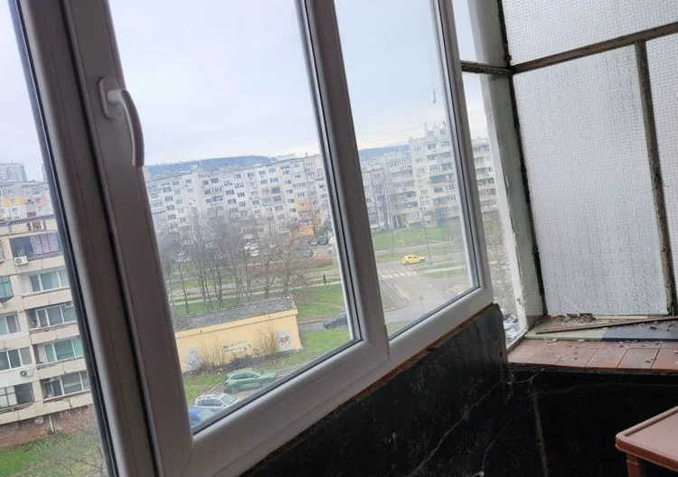 Тристаен апартамент в кв. Владислав Варненчик -  - снимка 3 - Имоти Премиер