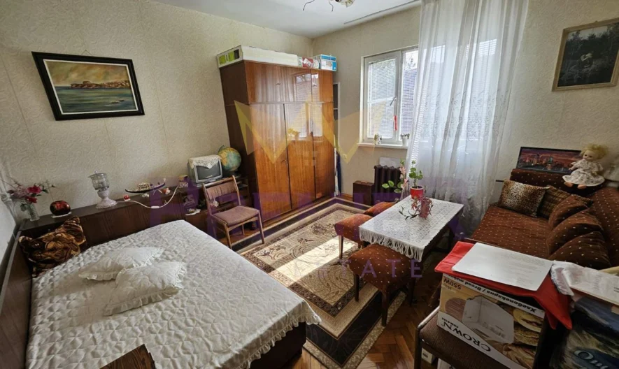 Тристаен апартамент в кв. Захарна Фабрика -  - снимка 1 - Имоти Премиер