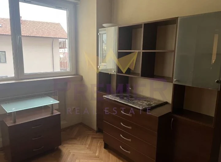 Тристаен апартамент в квартал Павлово - - снимка 9 - Имоти Премиер