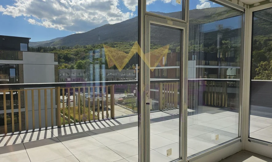 Тристаен апартамент в кв.Бояна -  - снимка 3 - Имоти Премиер