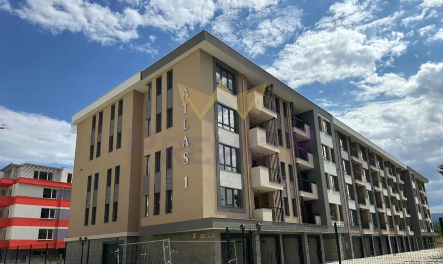 Тристаен апартамент в кв.Христо Смирненски, гр.Пловдив -  - снимка 1 - Имоти Премиер