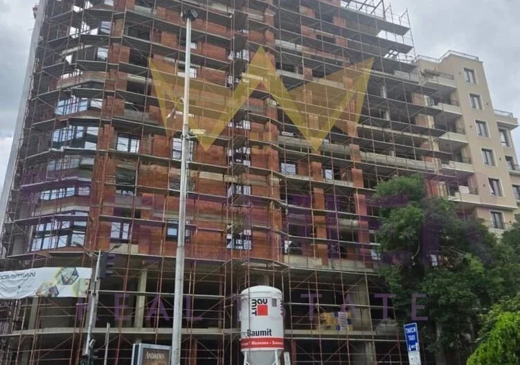 Тристаен апартамент в кв.Каменица 1 -  - снимка 4 - Имоти Премиер