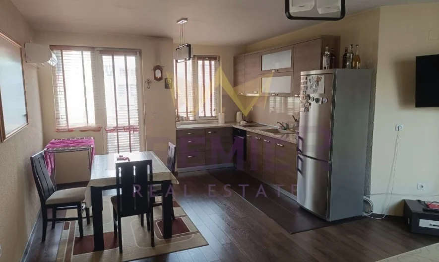 Тристаен апартамент в кв.Кършияка, Пловдив -  - снимка 3 - Имоти Премиер