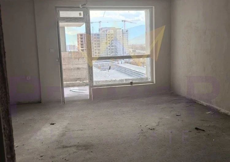 Тристаен апартамент в кв.Тракия -  - снимка 7 - Имоти Премиер