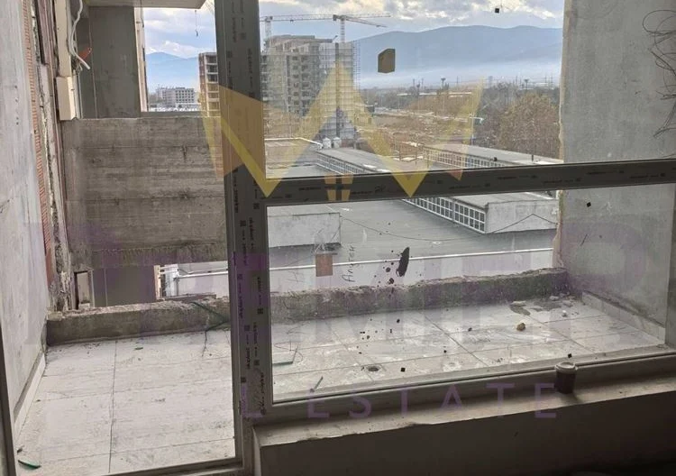 Тристаен апартамент в кв.Тракия -  - снимка 8 - Имоти Премиер