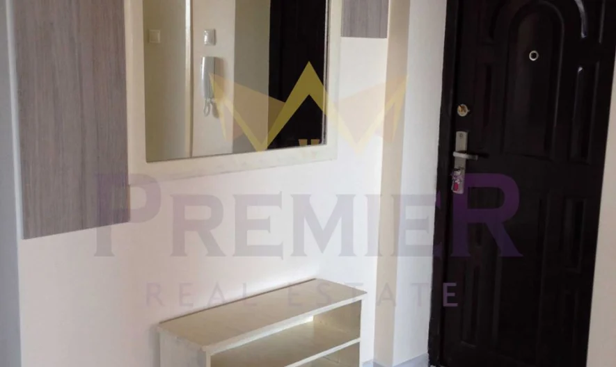 Тристаен апартамент в кв.Въстанически -  - снимка 11 - Имоти Премиер