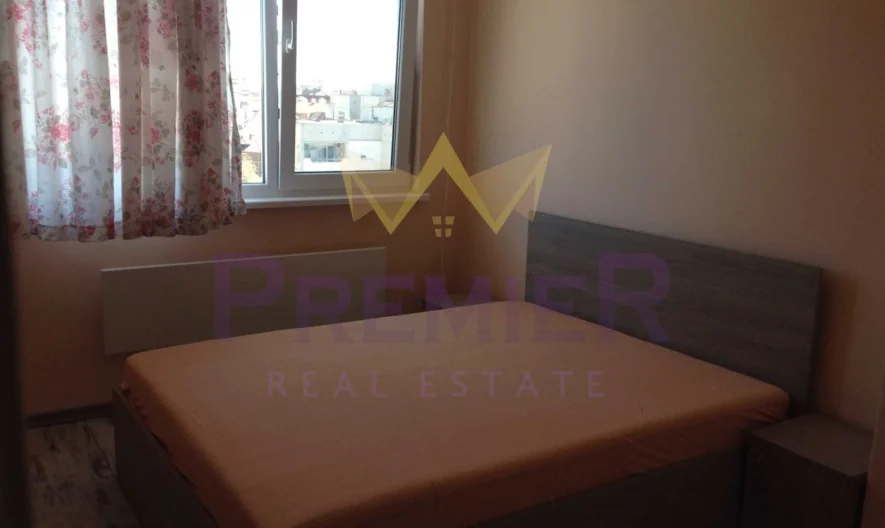 Тристаен апартамент в кв.Въстанически -  - снимка 9 - Имоти Премиер