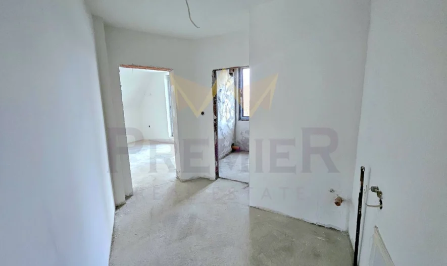 Тристаен апартамент в кв.Витоша -  - снимка 16 - Имоти Премиер