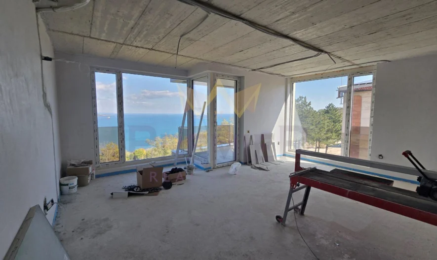 Тристаен апартамент в м-т Зеленика 121,13 кв.м. -  - снимка 1 - Имоти Премиер