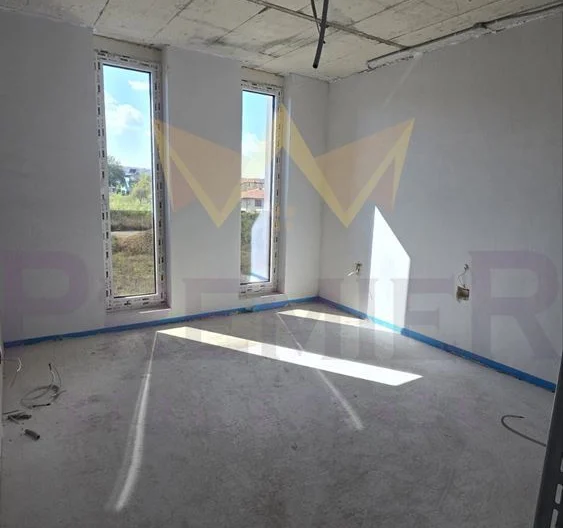 Тристаен апартамент в м-т Зеленика 121,13 кв.м. -  - снимка 7 - Имоти Премиер