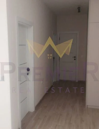 Тристаен апартамент в модерната сграда „Арена Изгрев“ - - снимка 8 - Имоти Премиер