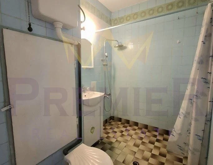 Тристаен апартамент в Надежда 1 -  - снимка 12 - Имоти Премиер