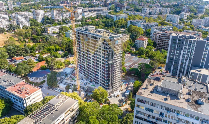 Тристаен апартамент  в  нова луксозна сграда -  - снимка 14 - Имоти Премиер