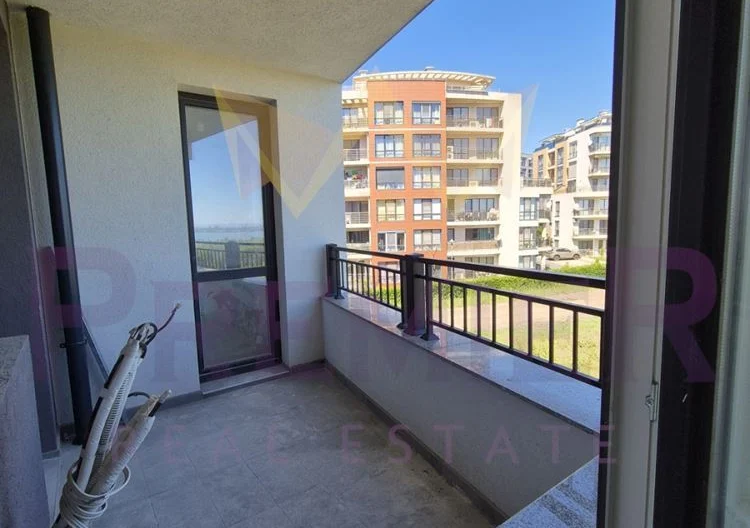 Тристаен апартамент в нова сграда с Акт 16 Меден рудник зона Д -  - снимка 9 - Имоти Премиер