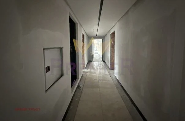 Тристаен апартамент в Оборище - - снимка 8 - Имоти Премиер