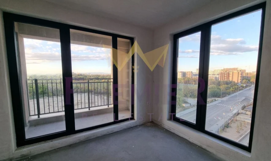 Тристаен апартамент в Пловдив, кв. Тракия -  - снимка 2 - Имоти Премиер