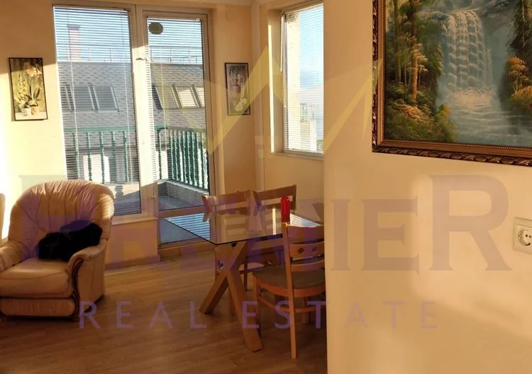 Тристаен апартамент в района на кк Чайка - - снимка 6 - Имоти Премиер