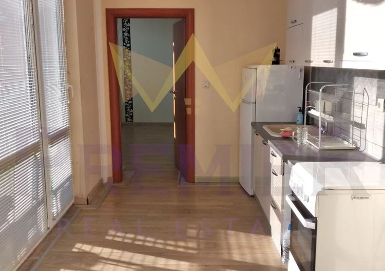 Тристаен апартамент в района на кк Чайка -  - снимка 7 - Имоти Премиер