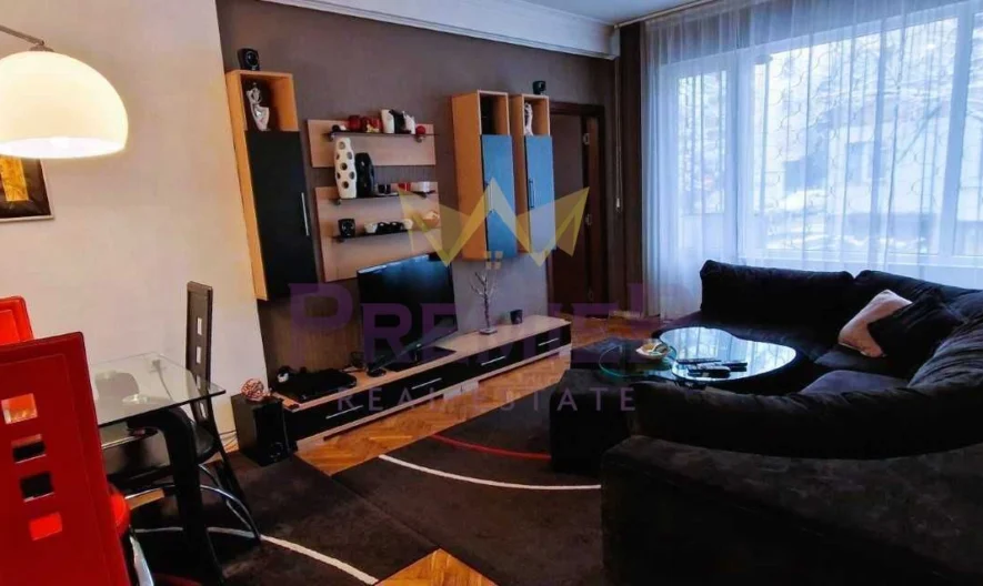 Тристаен апартамент в района на кв.Лозенец -  - снимка 1 - Имоти Премиер