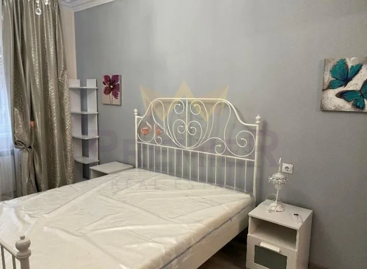 Тристаен апартамент в района на кв.Център -  - снимка 5 - Имоти Премиер