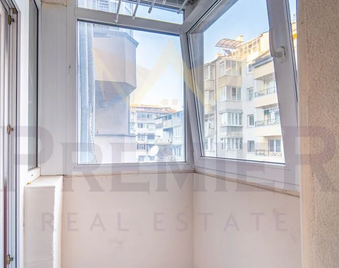 Тристаен апартамент в сърцето на Варна - - снимка 10 - Имоти Премиер