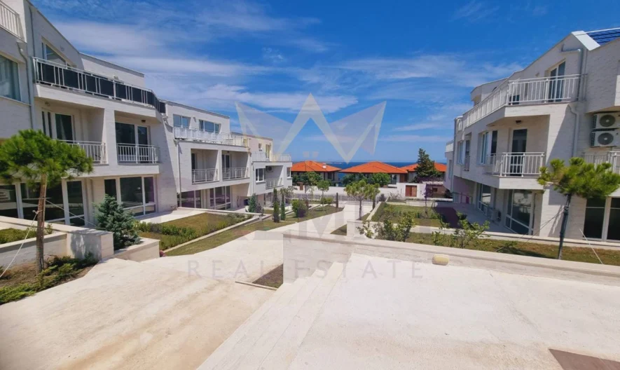 Тристаен апартамент в Созопол -  - снимка 8 - Имоти Премиер