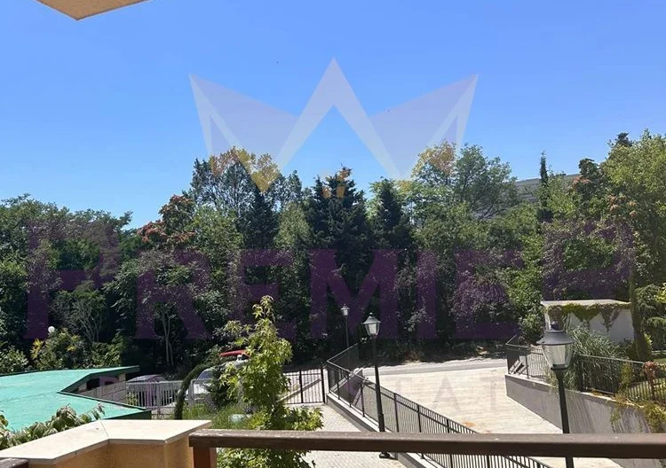 Тристаен апартамент в Св. Св. Константин и Елена - - снимка 3 - Имоти Премиер