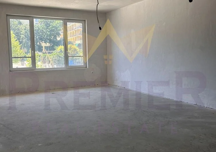 Тристаен апартамент в Св. Св. Константин и Елена - - снимка 6 - Имоти Премиер