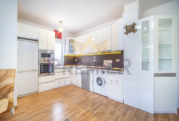 Агенция за недвижими имоти - Имоти Премиер - имот - 1096912, Цена: 180000 EUR